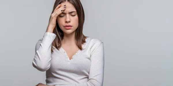 Migrenele: cauze, simptome și metode eficiente de tratament